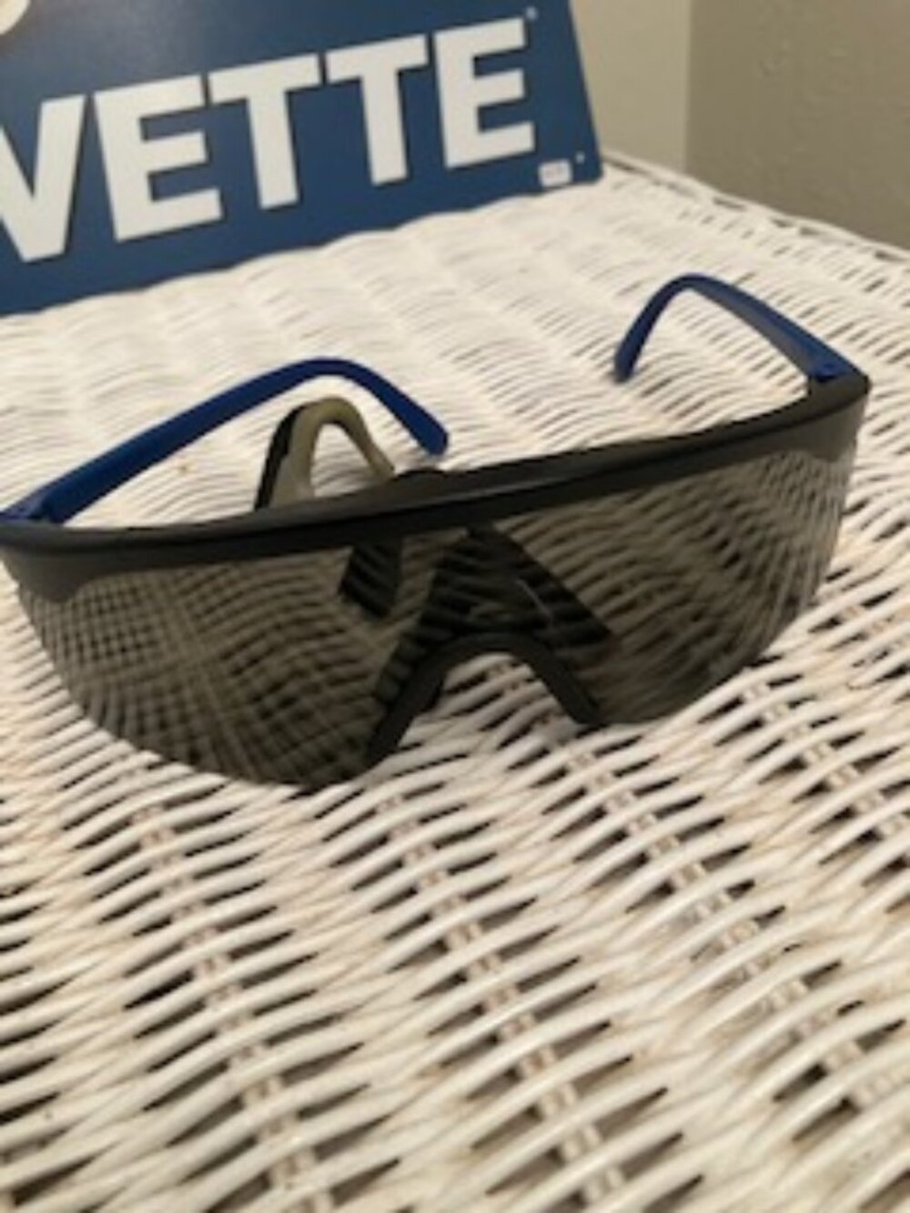 Vintage Oakley Razor Blade Sunglasses